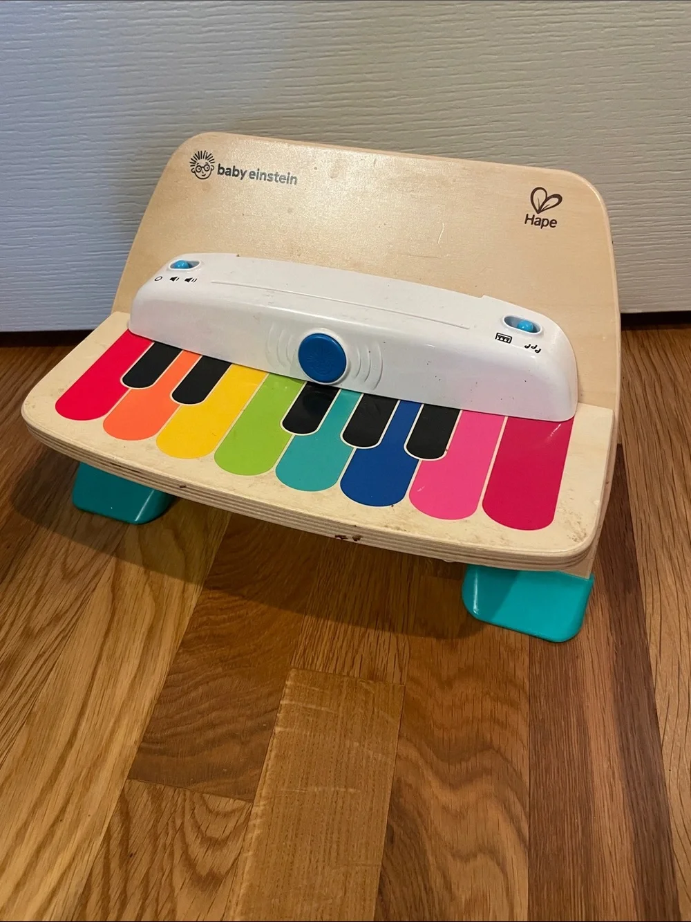 Baby Einstein Hape Rainbow Piano - White Body with Multicolor Keys